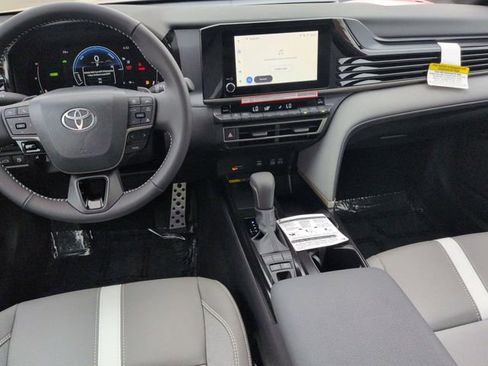 Certified 2026 Toyota Camry SE FWD image 24