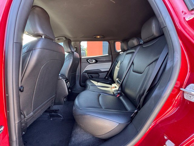 Used 2025 Jeep Compass Limited AWD/4WD image 13