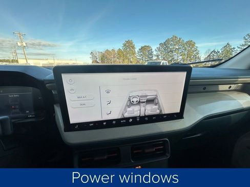 Used 2025 Ford Maverick Lariat w/ 4K Tow Package image 33