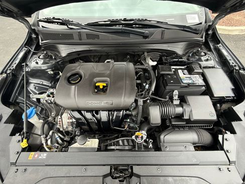 Used 2023 Kia Forte LXS FWD image 7