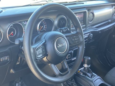 Used 2022 Jeep Wrangler Unlimited Sport AWD/4WD image 20