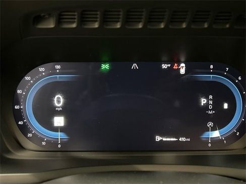 Certified 2025 Volvo XC90 B6 Plus image 15