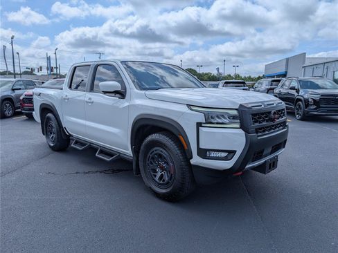 Used 2026 Nissan Frontier Pro-X w/ Pro Premium Package RWD image 7