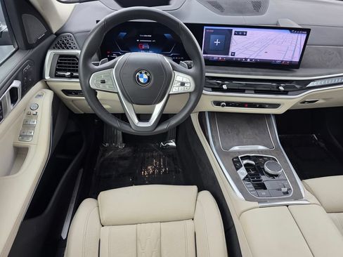 Certified 2024 BMW X7 xDrive40i w/ Premium Package AWD/4WD image 13