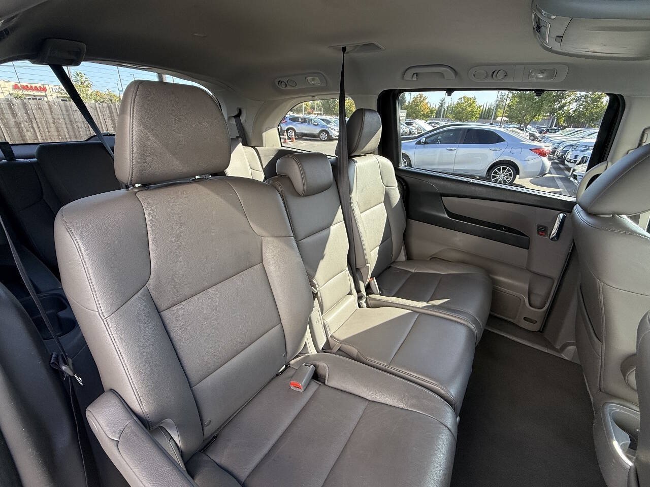 Used 2015 Honda Odyssey EX-L image 18