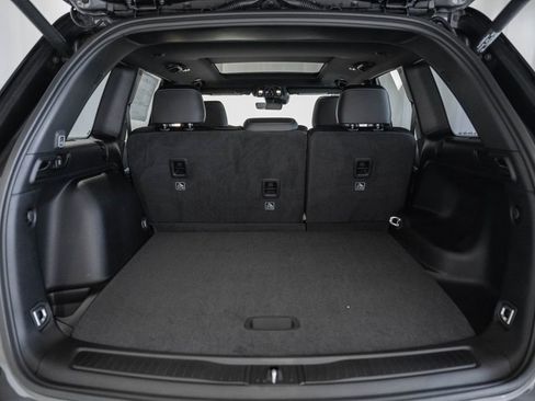 New 2025 Jeep Grand Cherokee Limited image 9