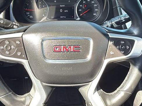 Used 2023 GMC Terrain SLT AWD/4WD image 17