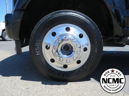 Used 2017 Ford F450 Platinum w/ FX4 Off-Road Package AWD/4WD image 9