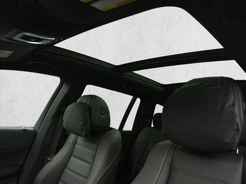 New 2026 Mercedes-Benz GLS 580 4MATIC image 19