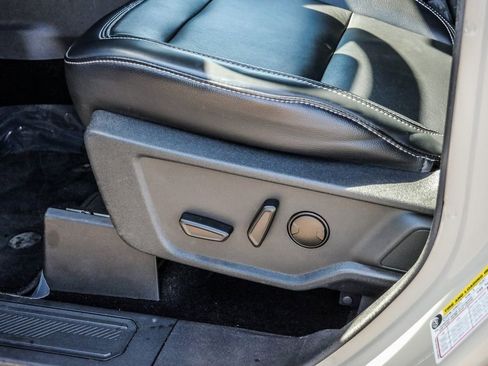 Used 2025 Ford Bronco Outer Banks image 30