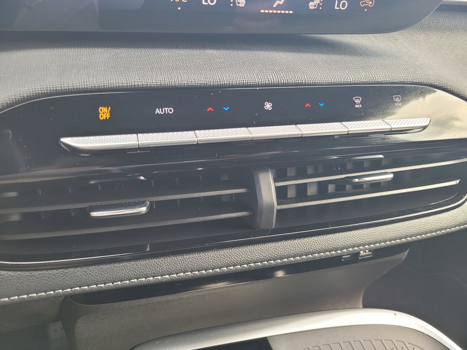 Used 2026 Buick Enclave Preferred FWD image 21