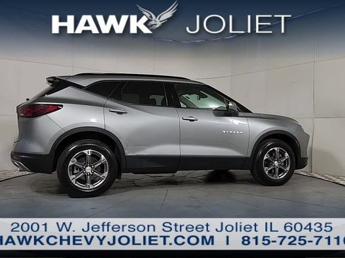 Used 2023 Chevrolet Blazer LT FWD image 8