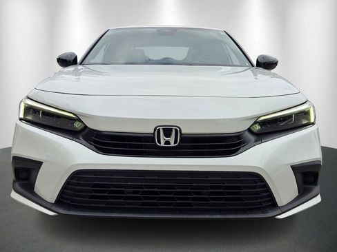 Used 2023 Honda Civic Sport image 2