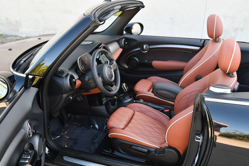 Used 2024 MINI Cooper S w/ Signature Upholstery Package FWD image 56