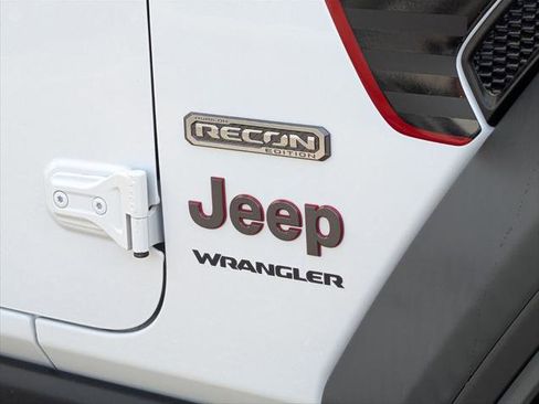 Certified 2020 Jeep Wrangler Rubicon w/ Quick Order Package 28Y AWD/4WD image 10