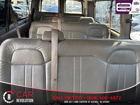 Used 2020 Chevrolet Express 3500 LS image 10