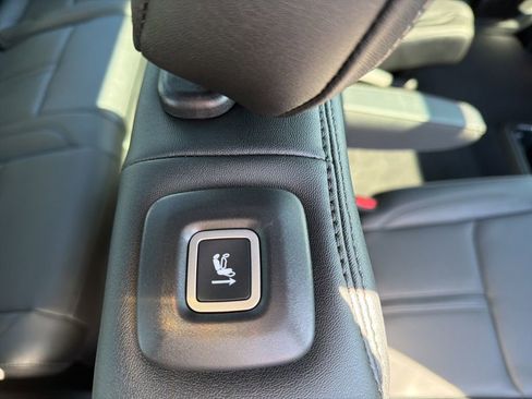 New 2026 Jeep Grand Wagoneer Limited AWD/4WD image 24