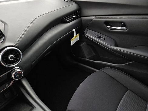 Certified 2025 Nissan Sentra SV w/ Trunk Package image 24