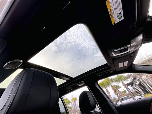 Used 2024 Mercedes-Benz Maybach GLS 600 4MATIC image 13