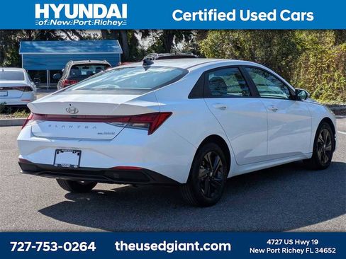 Certified 2023 Hyundai Elantra Blue image 5