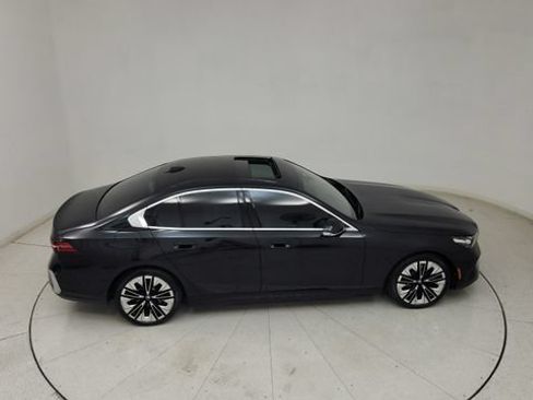 Used 2024 BMW i5 eDrive40i w/ M Sport Package RWD image 28
