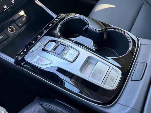 Used 2023 Hyundai Tucson Limited image 18