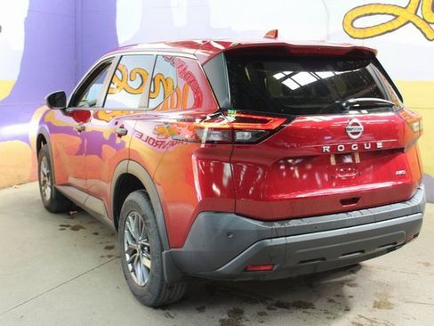Used 2021 Nissan Rogue S image 6