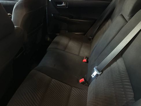 Used 2015 Toyota Camry LE image 5