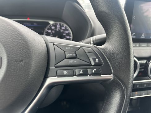 Used 2024 Nissan Sentra SV FWD image 20