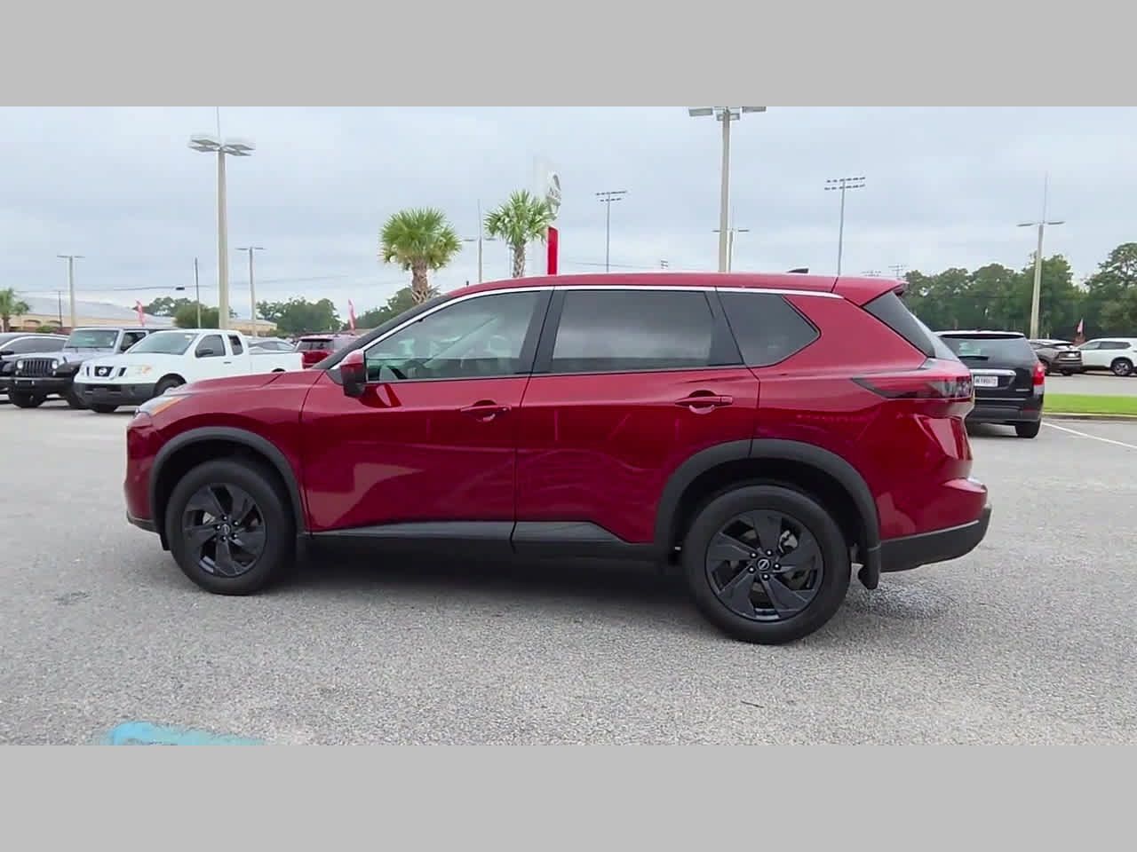 Used 2026 Nissan Rogue SV FWD image 27