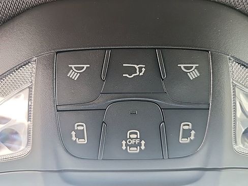 New 2026 Chrysler Pacifica Select FWD image 40