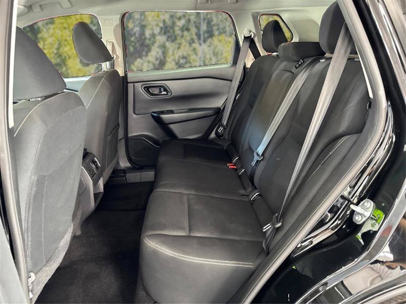 Used 2024 Nissan Rogue S AWD/4WD image 10
