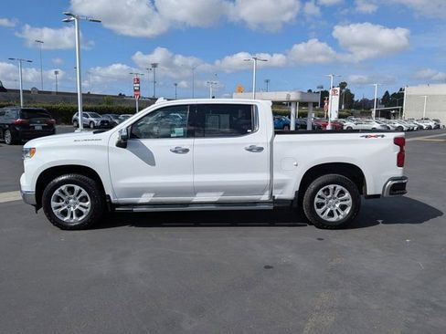 Used 2023 Chevrolet Silverado 1500 LTZ AWD/4WD image 12