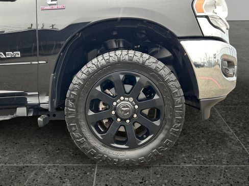 Used 2020 RAM 2500 Big Horn w/ Level 2 Equipment Group image 10