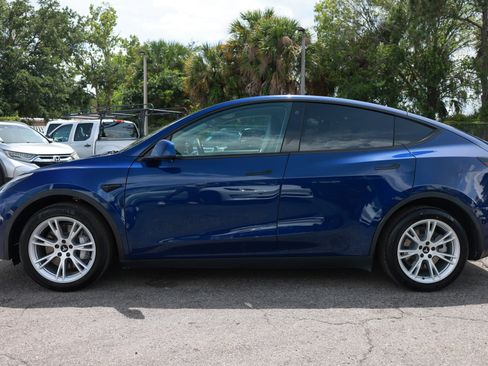 Used 2021 Tesla Model Y Long Range AWD/4WD image 4
