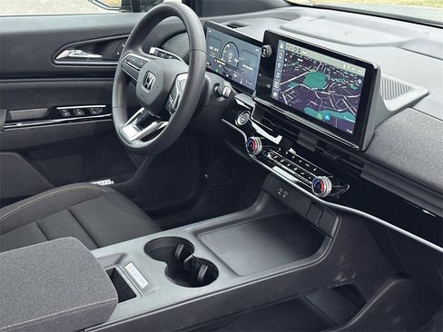 New 2025 Honda Prologue EX image 9