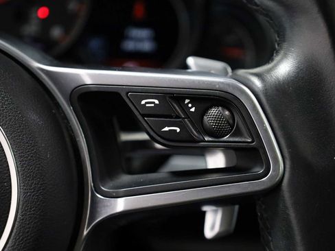 Used 2017 Porsche Cayenne image 28