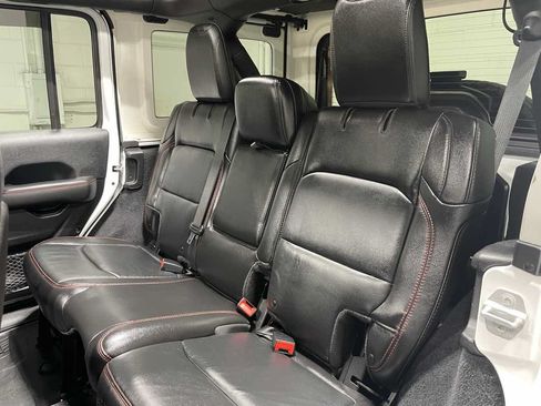 Used 2018 Jeep Wrangler Unlimited Rubicon AWD/4WD image 18
