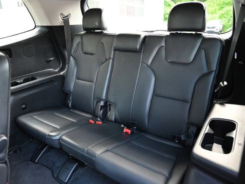 Used 2025 Kia Telluride S FWD image 21