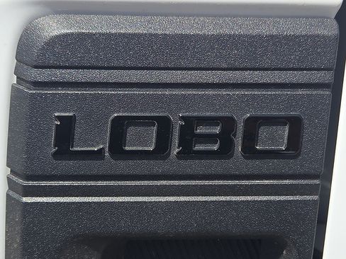 Used 2025 Ford Maverick Lobo AWD/4WD image 12