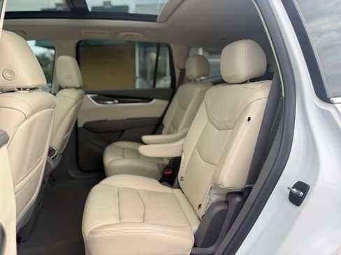 Used 2020 Cadillac XT6 Premium Luxury image 14