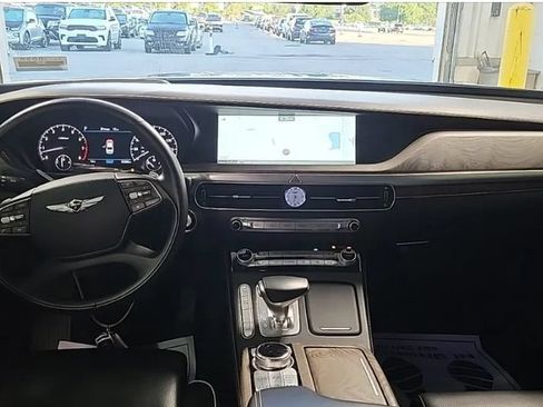 Used 2022 Genesis G90 5.0 Ultimate AWD/4WD image 3