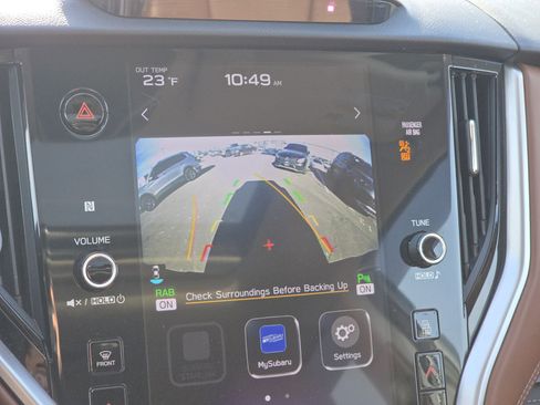 Used 2020 Subaru Outback Touring w/ Popular Package #2 image 10