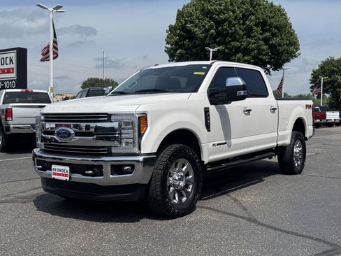 Used 2017 Ford F350 Lariat w/ Lariat Ultimate Package AWD/4WD image 3
