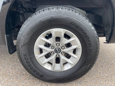 Used 2025 Nissan Frontier S w/ S Utility Package RWD image 17