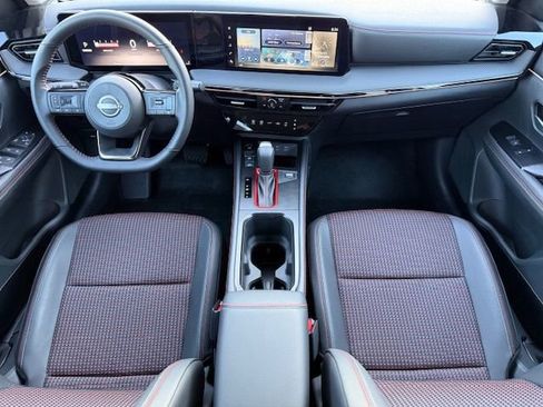 New 2025 Nissan Kicks SR image 16