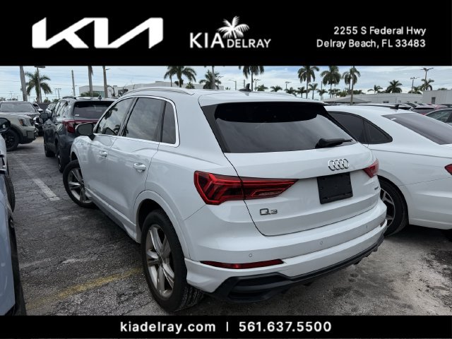 Used 2022 Audi Q3 2.0T Premium Plus w/ Premium Plus Package AWD/4WD image 3
