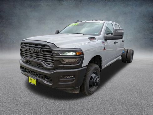 New 2026 RAM 3500 Tradesman image 8