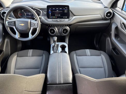 Used 2025 Chevrolet Blazer LT image 12