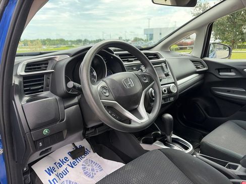 Used 2018 Honda Fit LX image 41